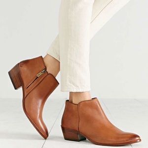 SAM EDELMAN PETTY BOOTIES IN SADDLE